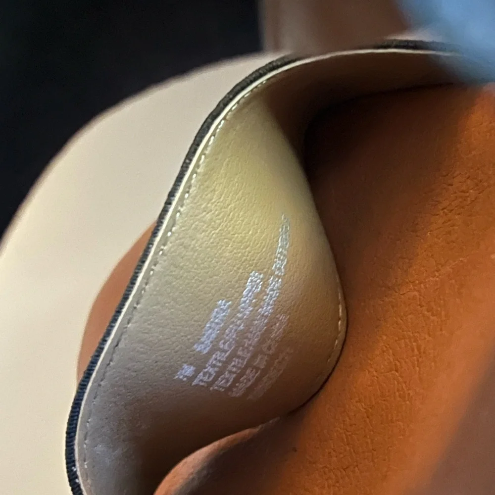 Tommy Bahama Black Wedge Sandals - Size 7 - Picture 8 of 9